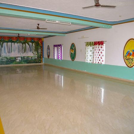 Mahathi Resort And Spa Yelagiri Extérieur photo
